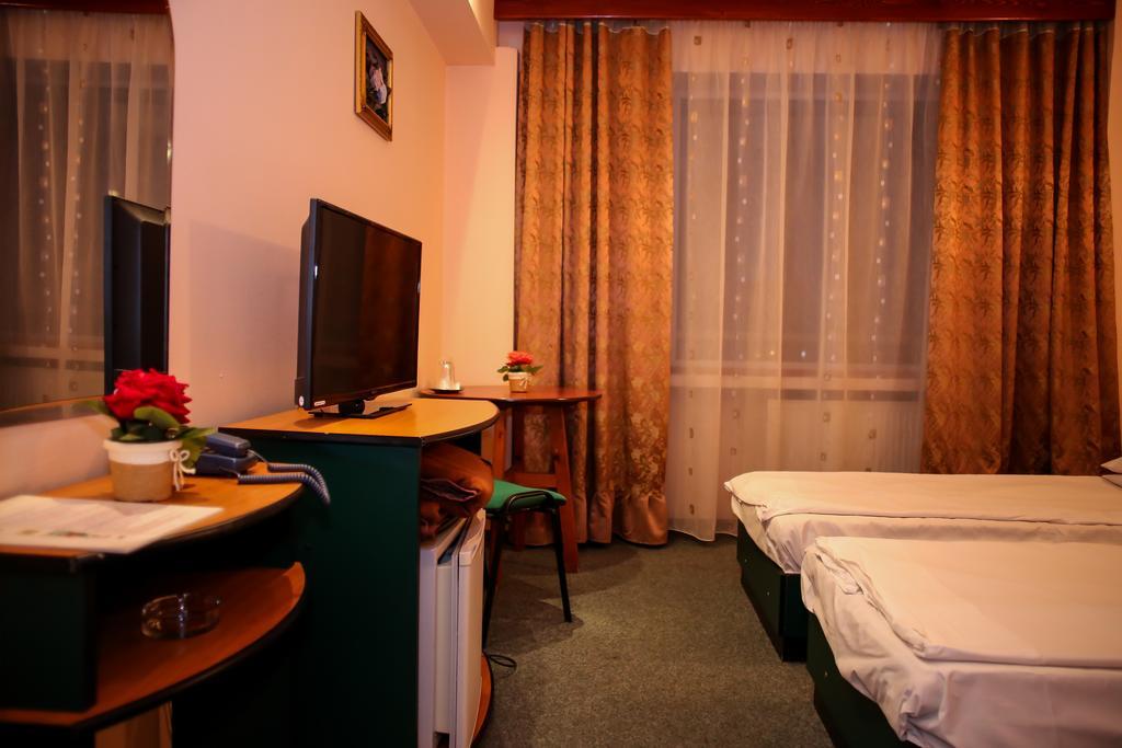 Hotel Silva Vatra Dornei Exterior photo