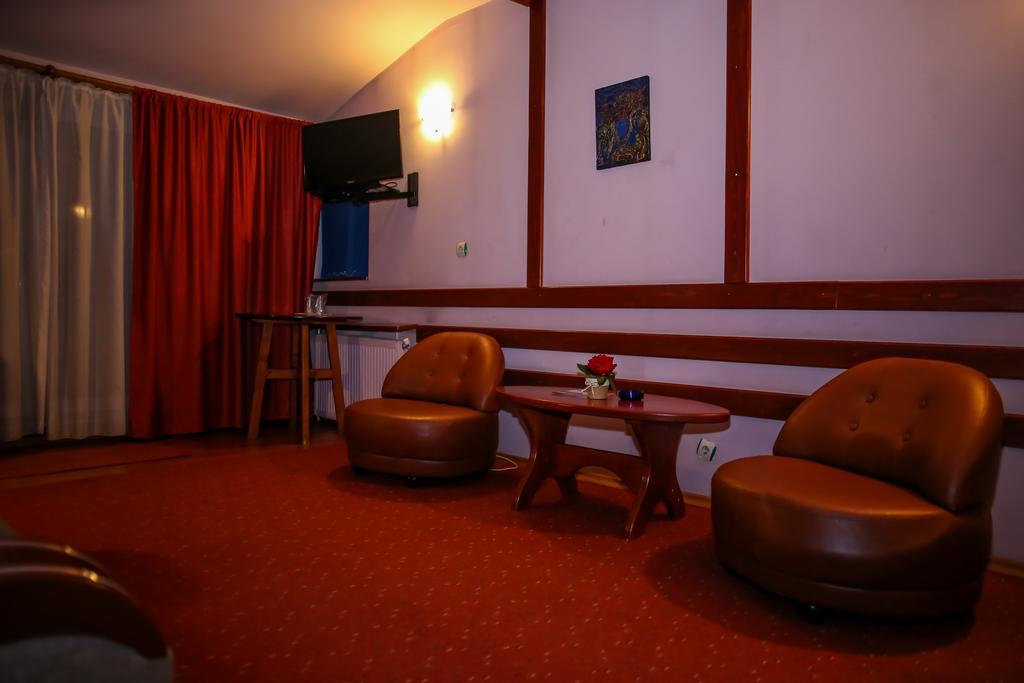 Hotel Silva Vatra Dornei Exterior photo